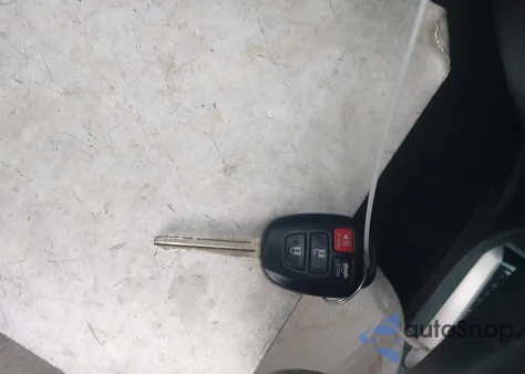 2014 Toyota Corolla Le Plus из США, поврежденный, VIN 5YFBURHE2EP131817